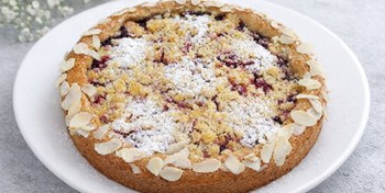 Пирог творожно-черничный